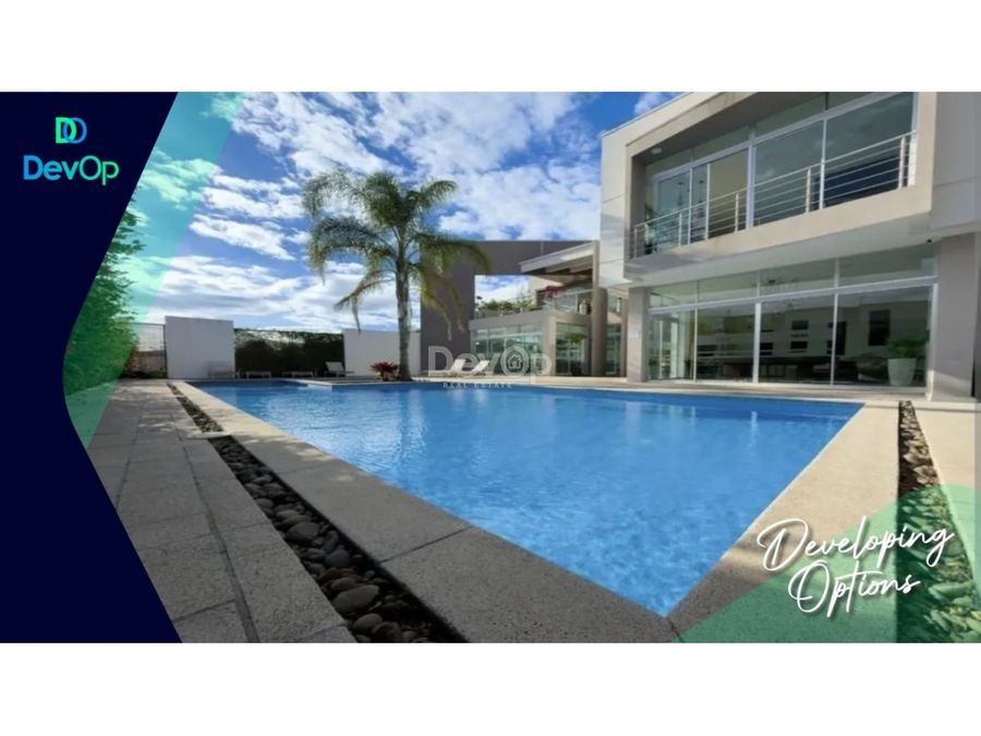 Casa en Condominio Latitud 222