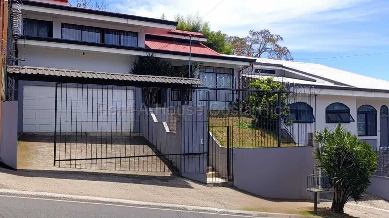 House at Curridabat