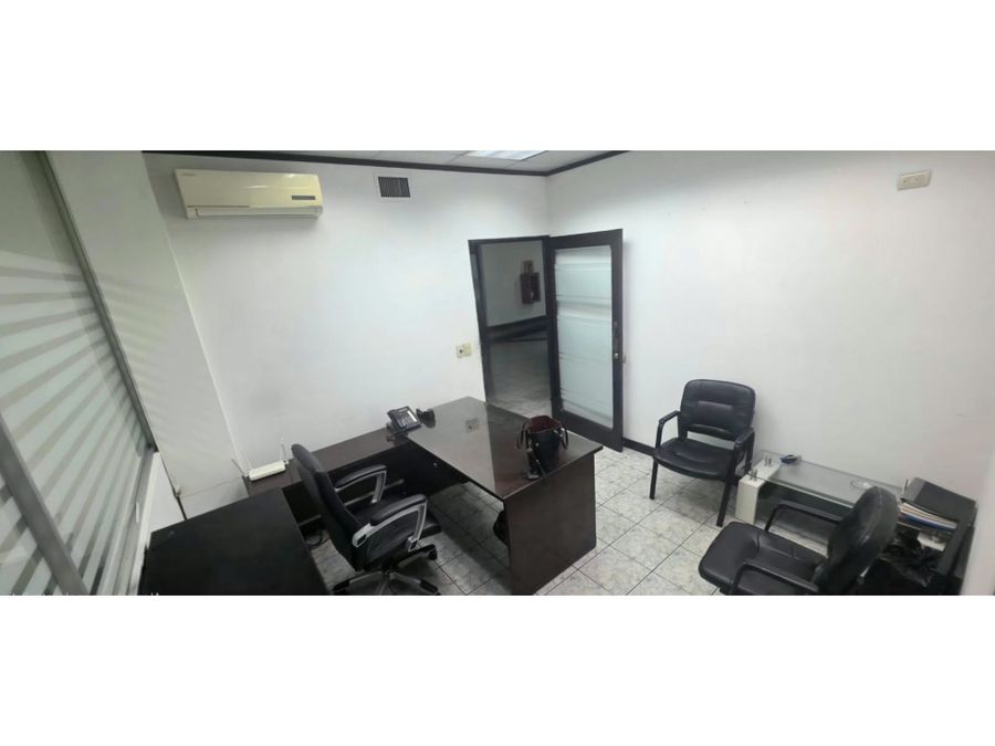 Oficina en El Carmen