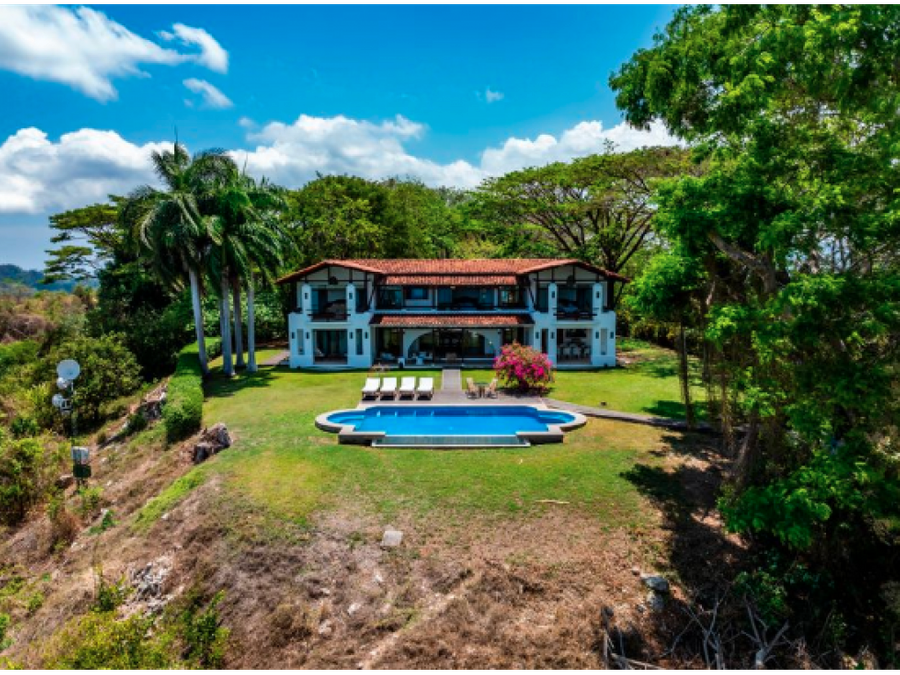 House at El Roble