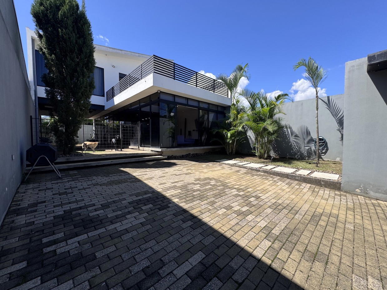 House at Curridabat