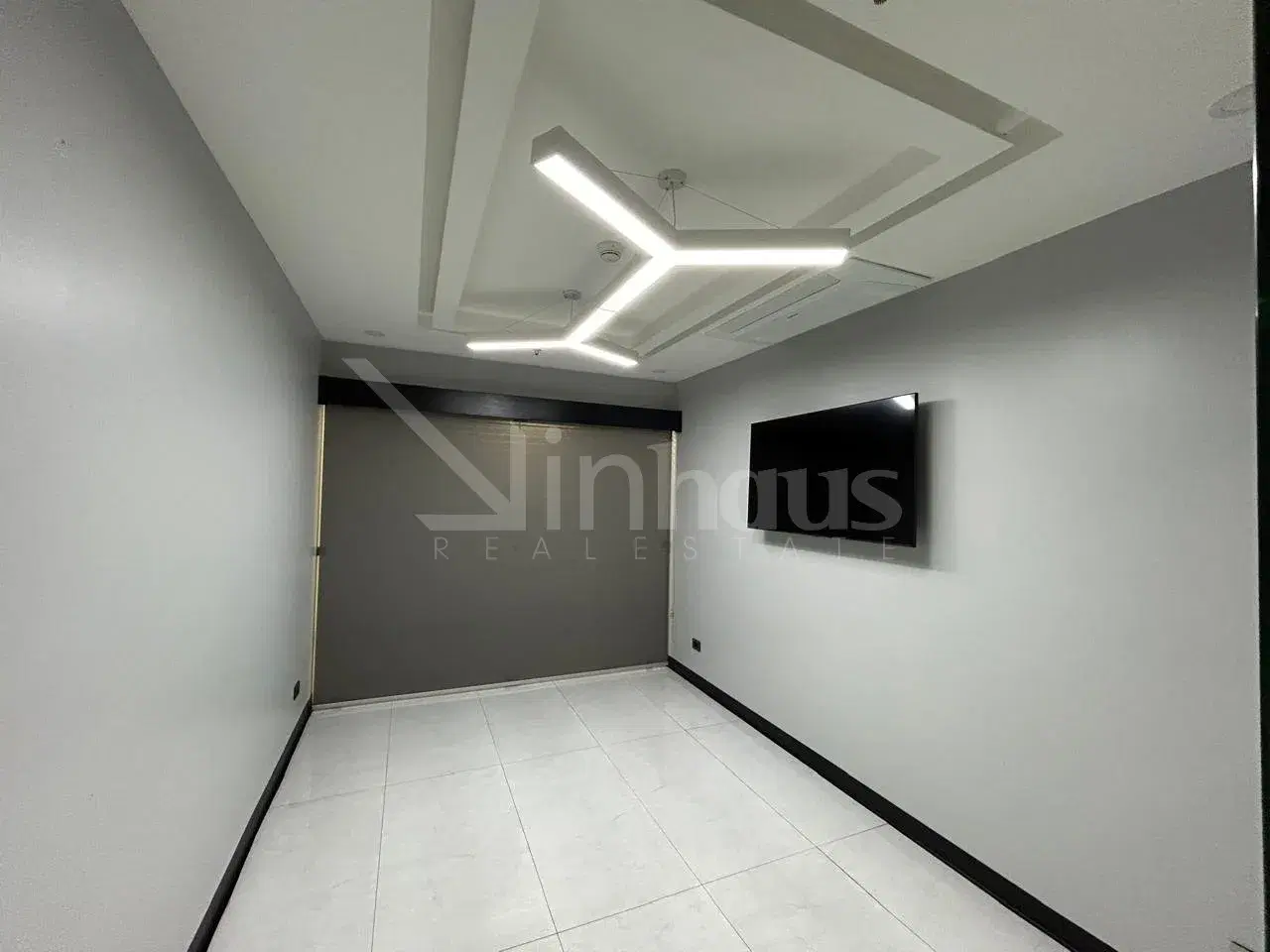 Commercial at Sánchez