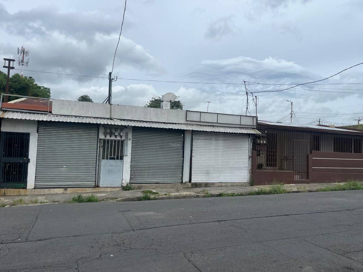 Local en Hatillo Centro