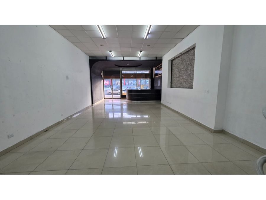 Comercial en Pavas