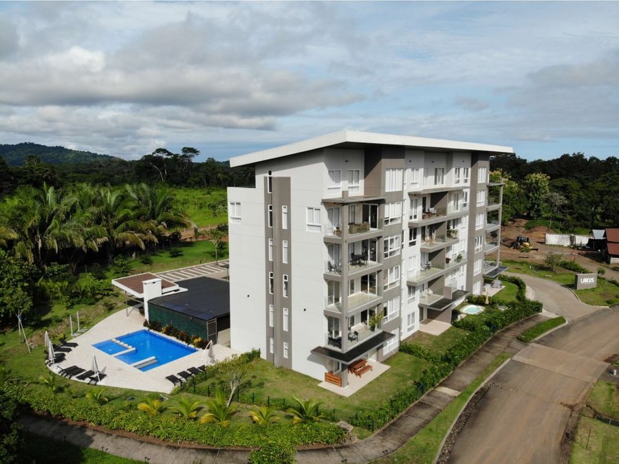 Apartamento en Místico Beach Town and Resort