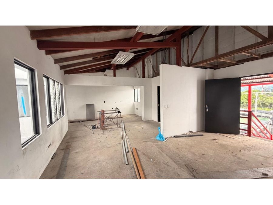 Comercial en San Pedro