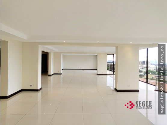 Apartamento en Condominio Altos de Marbella