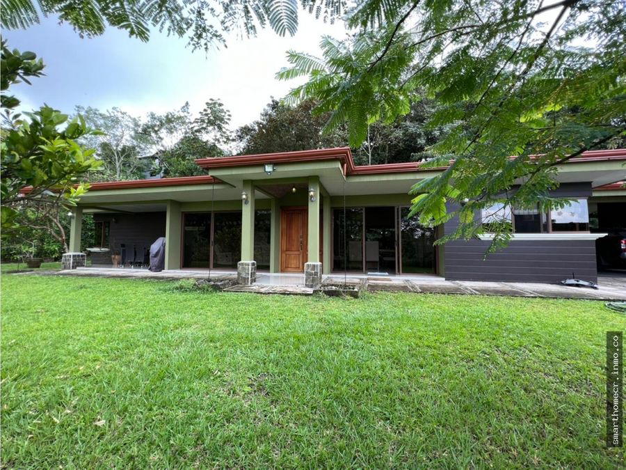 Property at Colón