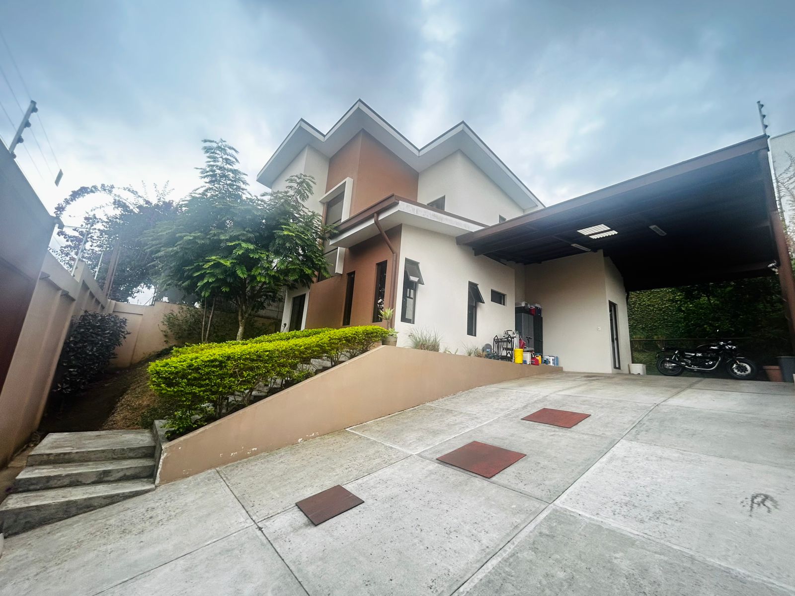 Propiedad en Curridabat