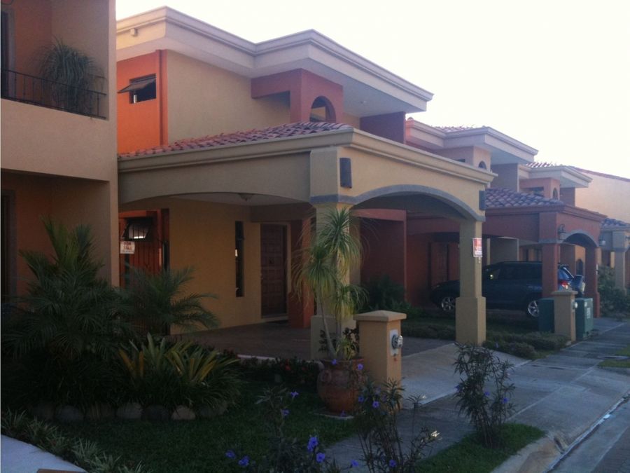 Casa en Heredia