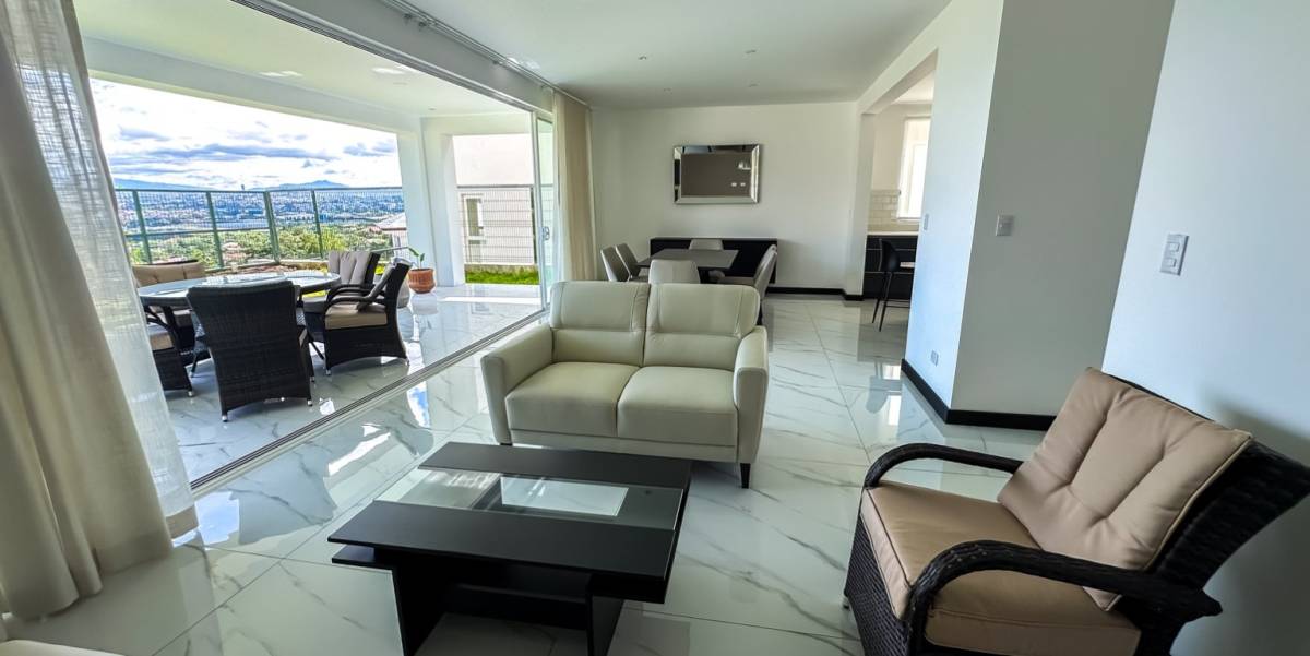 House at Guachipelin