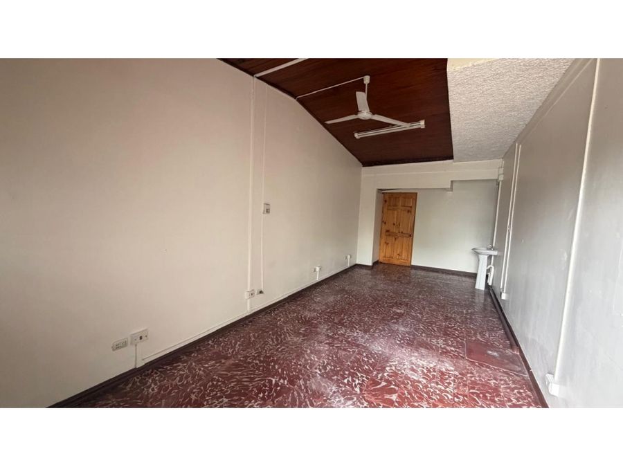 Comercial en Zapote