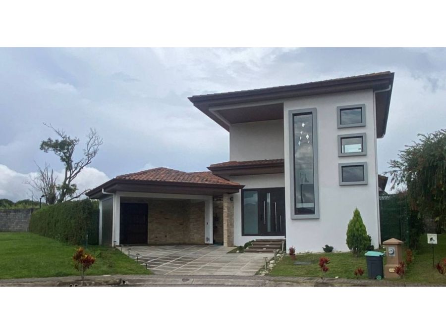 Casa en Condominio La Hacienda