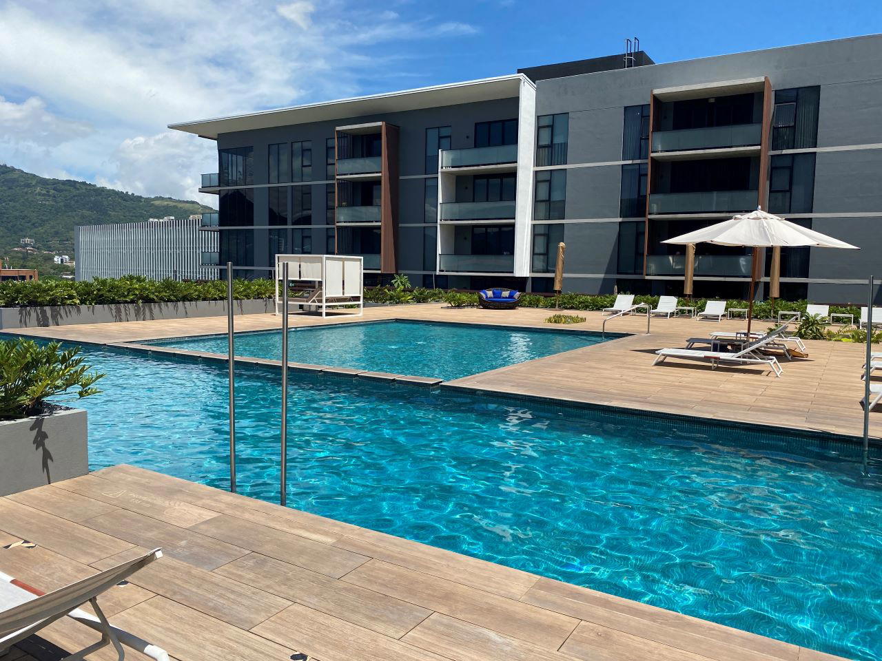 ALQUILER DE APARTAMENTO EN CONDOMINIO ESCAZÚ VILLAGE AMUEBLADO