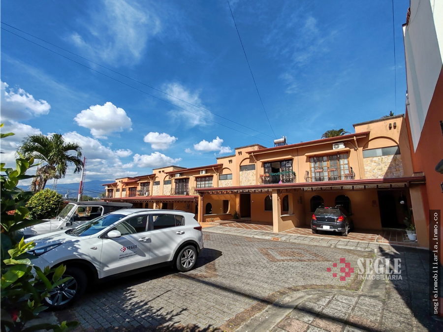 Casa en Condominio Calle Antigua