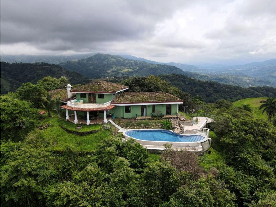 Casa en Orotina