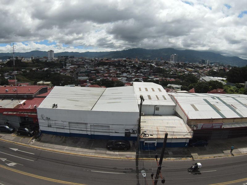 Comercial en Calle Blancos