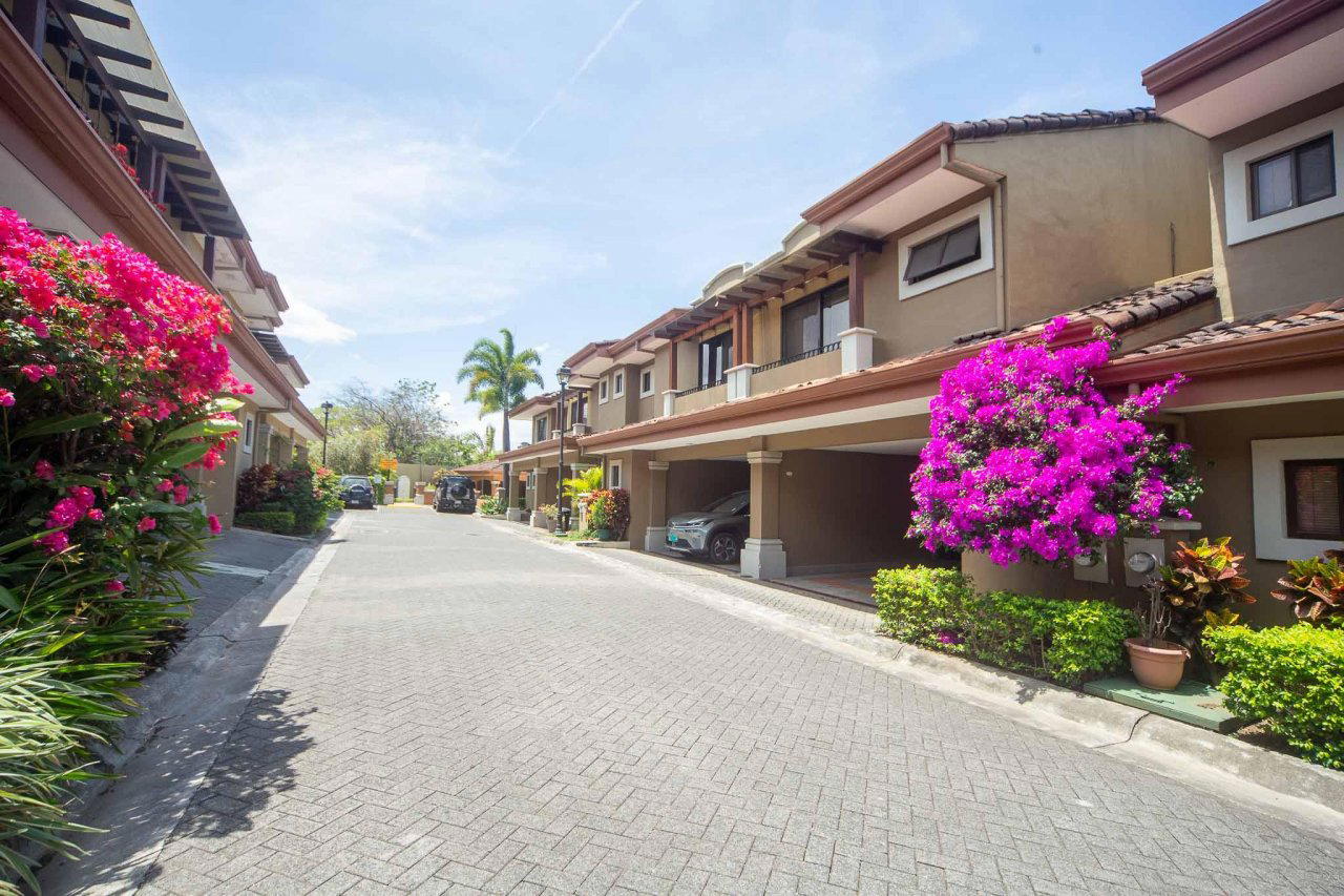 Propiedad en Condominio Villas de Valencia