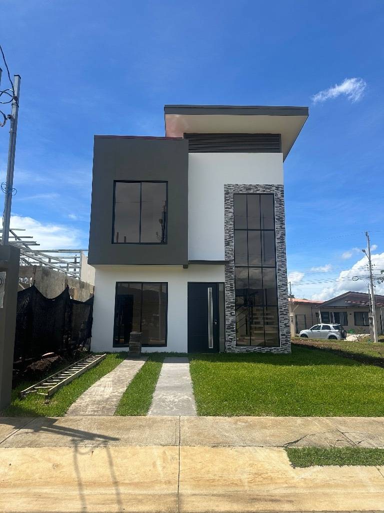 Property at Puente de Piedra