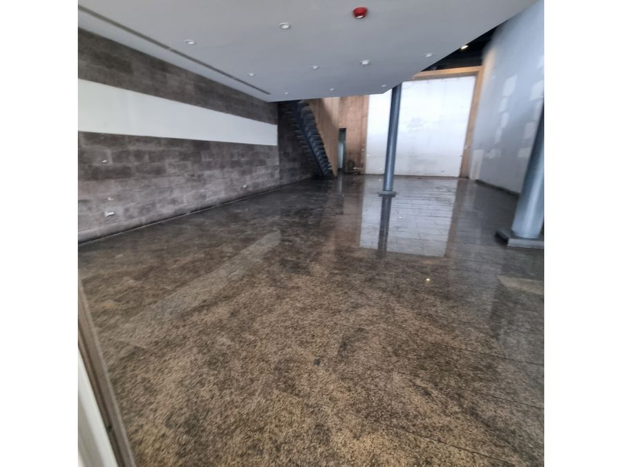 Commercial at Mercedes