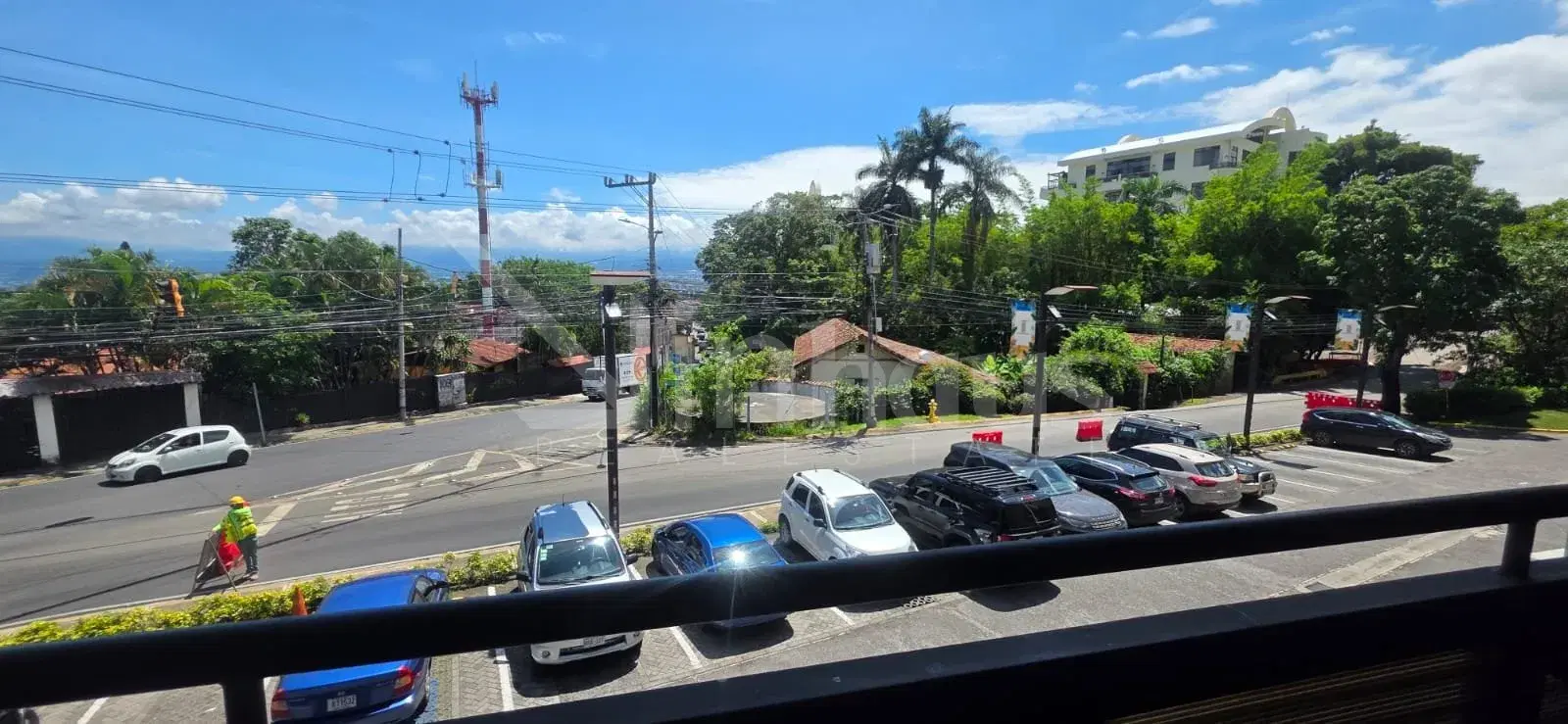 Commercial at Escazú