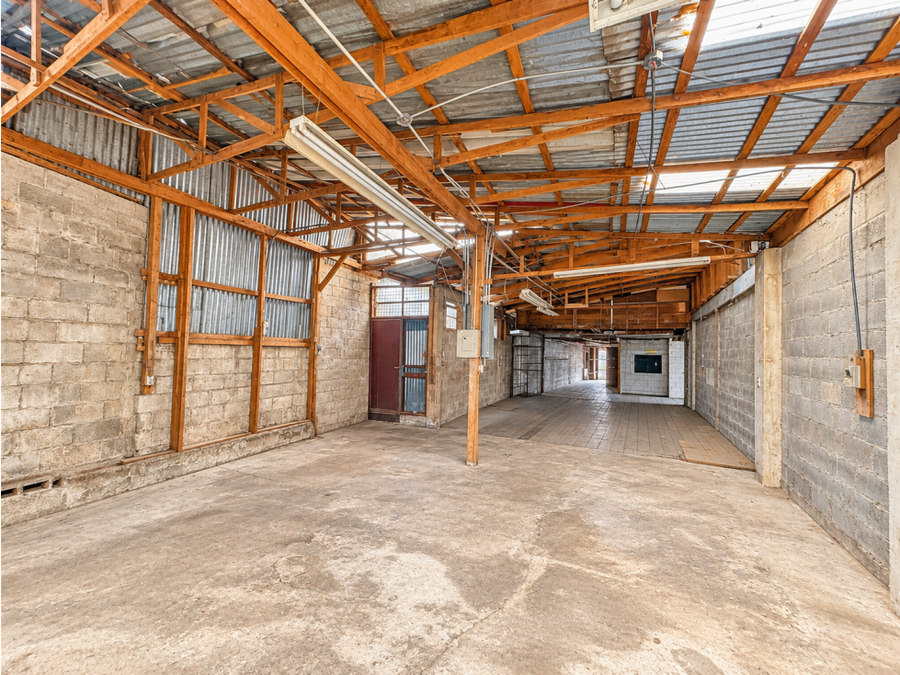 Comercial en San Isidro
