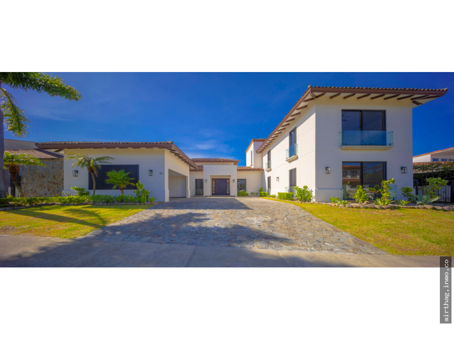 House at Santa Ana