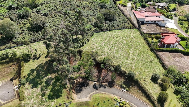 Terreno en Colinas de Montealegre