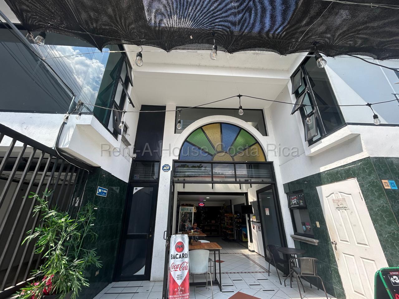 Comercial en Carmen