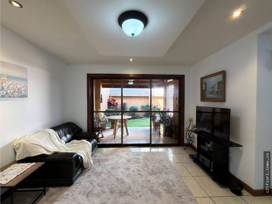 Casa en Anselmo Llorente