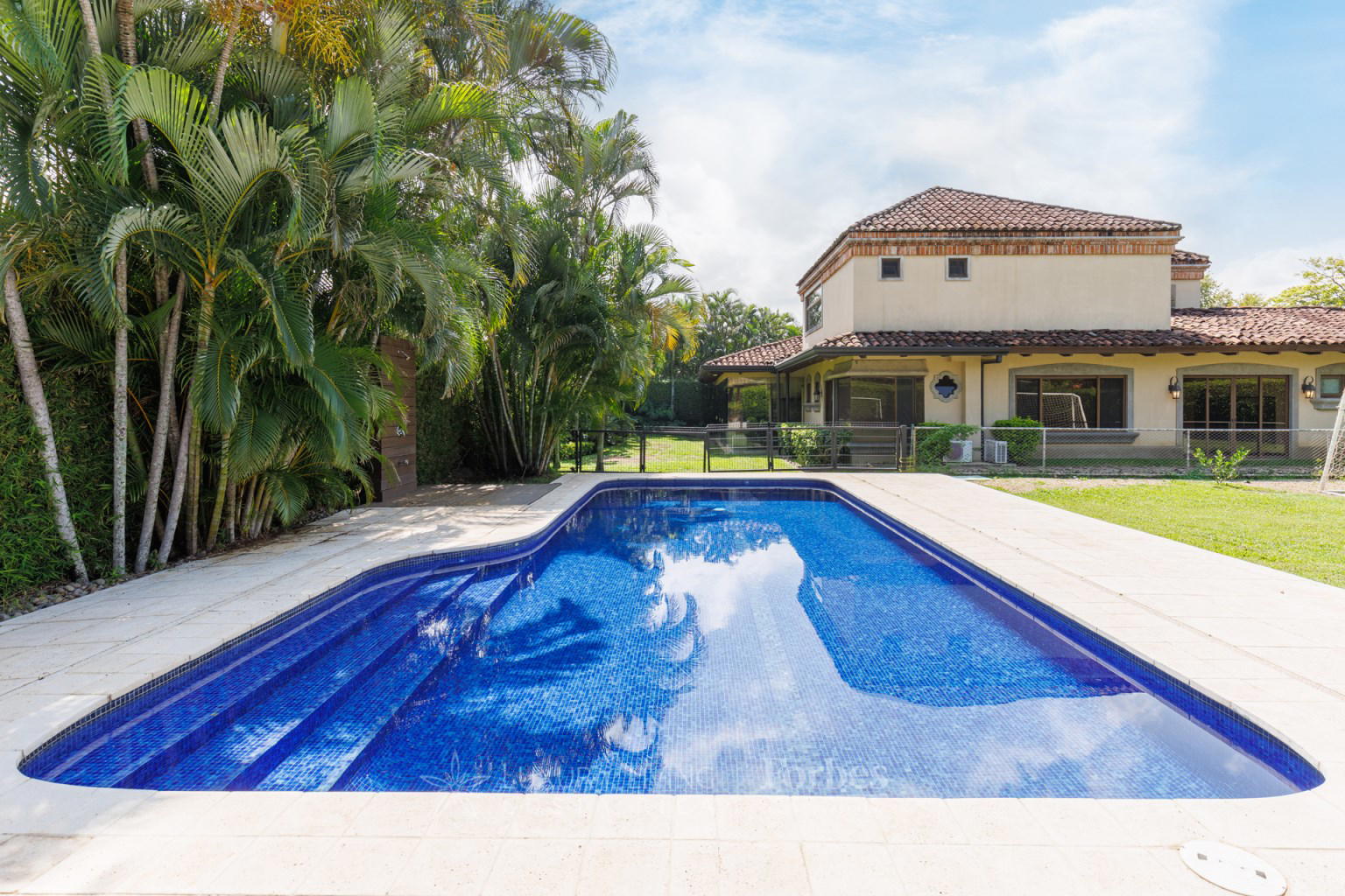 Property at Bosques de Lindora