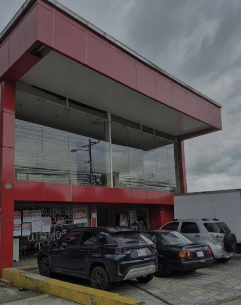 Commercial at Zapote