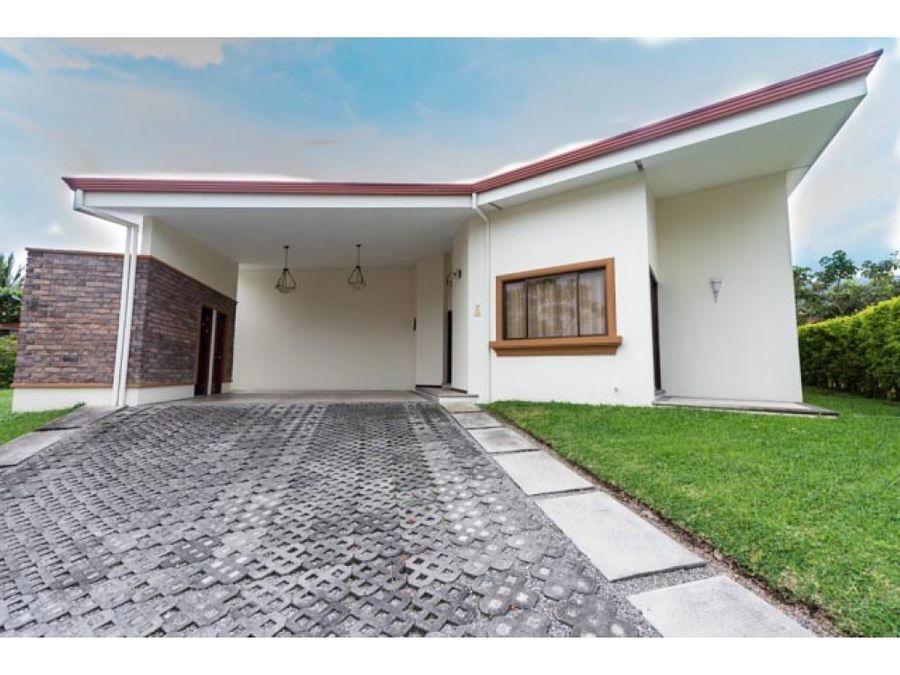 Venta de Casa en Piedades - COD SM1403