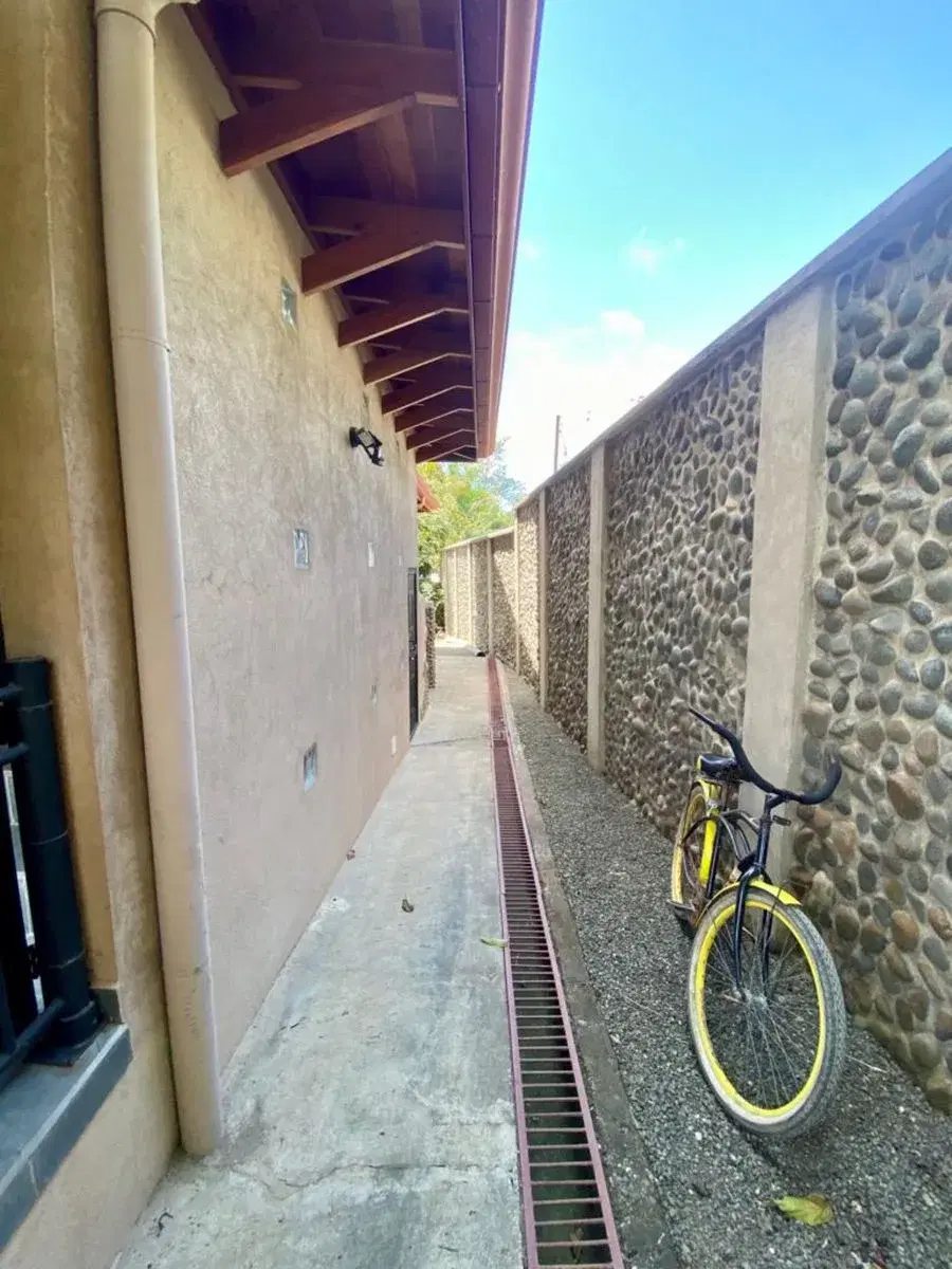 Comercial en Bahía Ballena