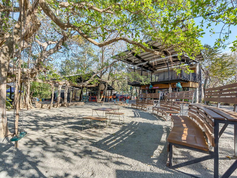 Comercial en Tamarindo