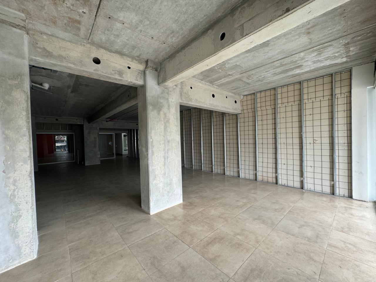 Comercial en San Pedro