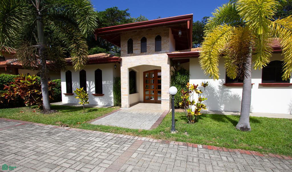 House at Sámara