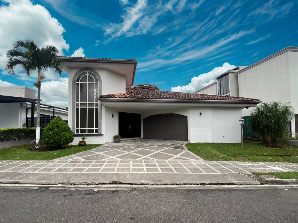 Casa en Valle del Sol