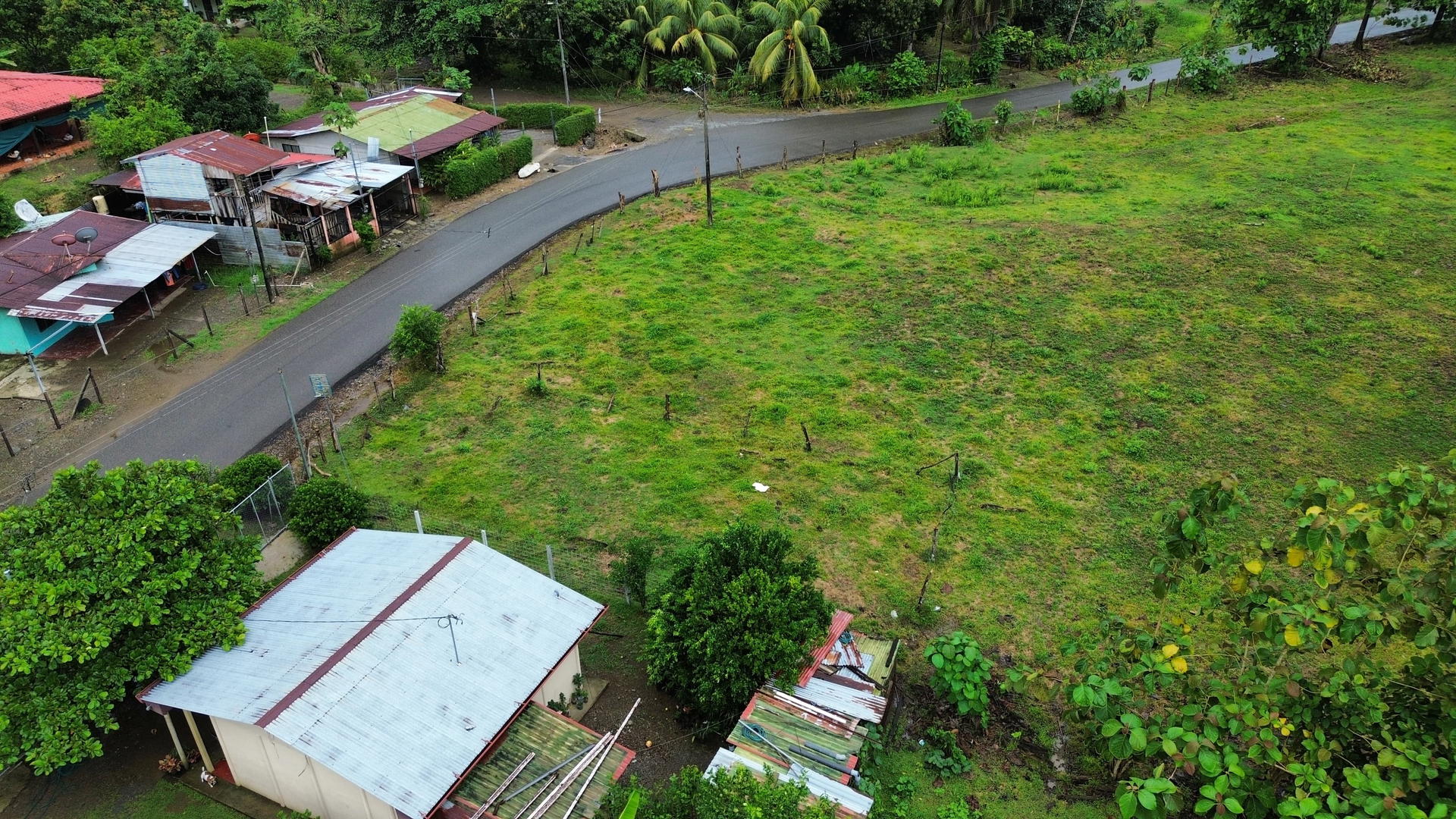 Land at Puerto Cortés