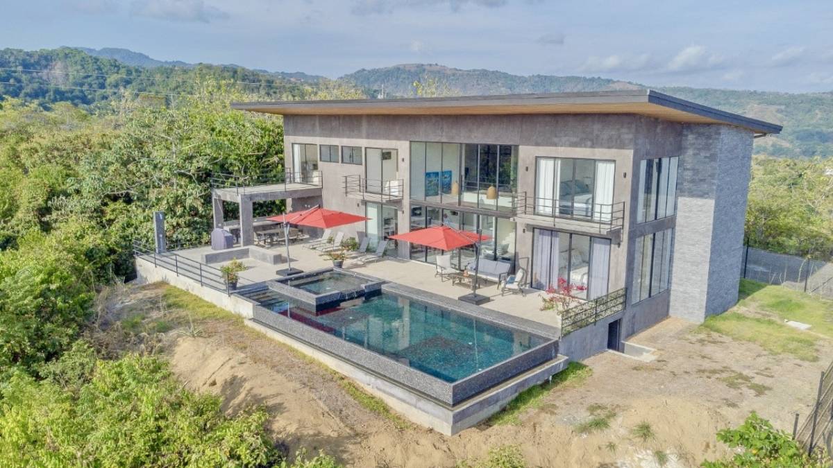 House at Playa Hermosa