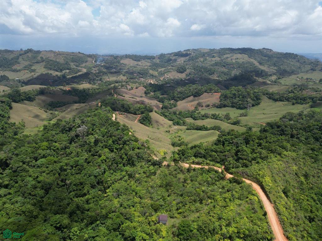 Land at Puntarenas