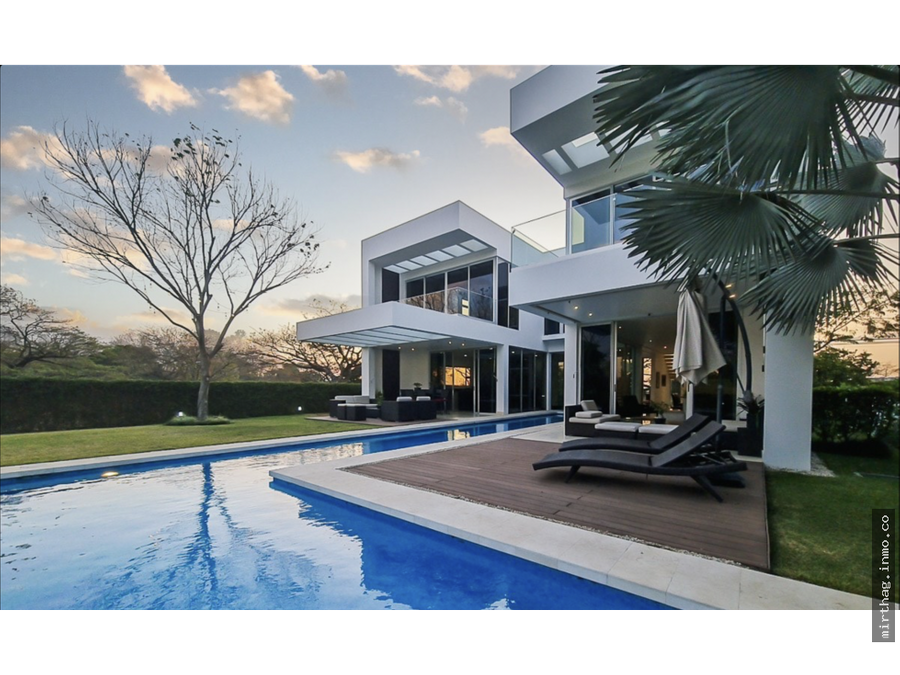House at Santa Ana