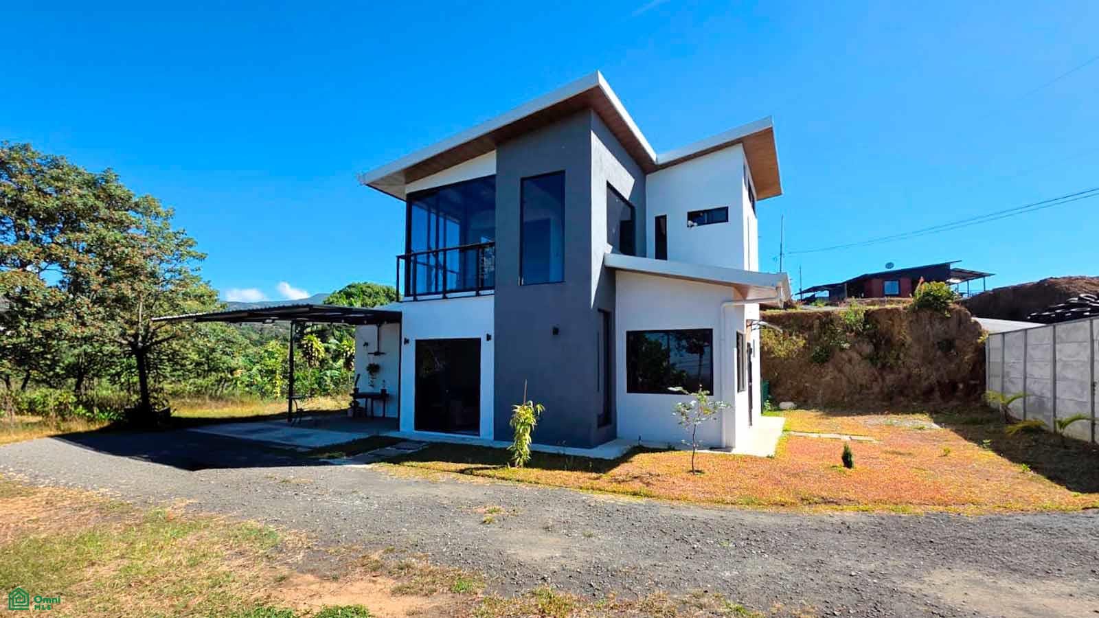 House at Condominio San Francisco