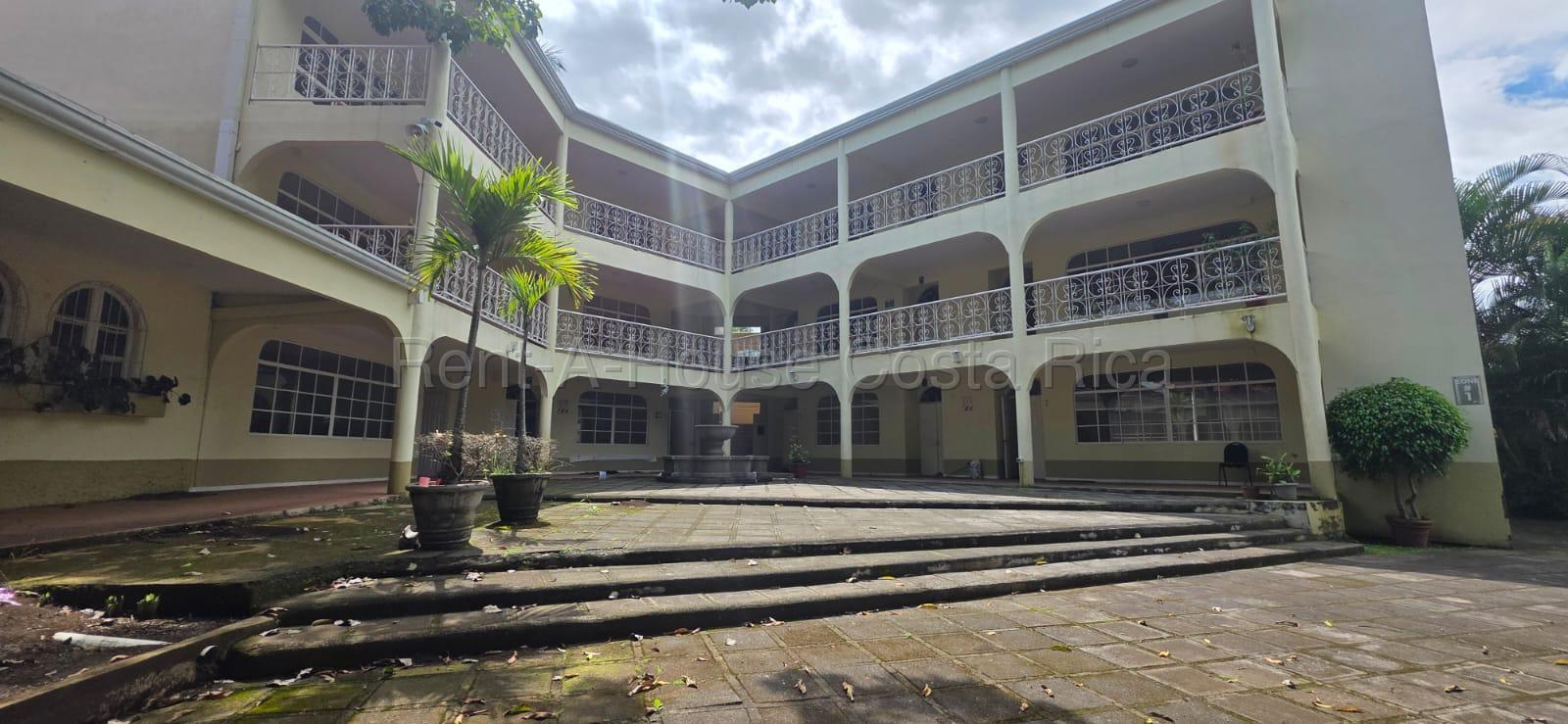Commercial at Salitral