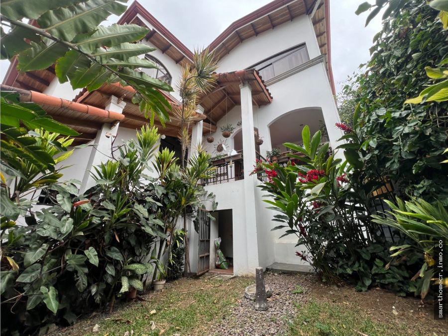 House at Escazú