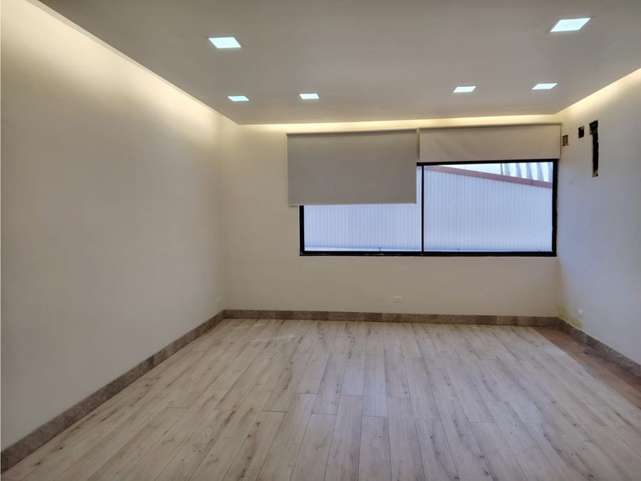Commercial at Escazú