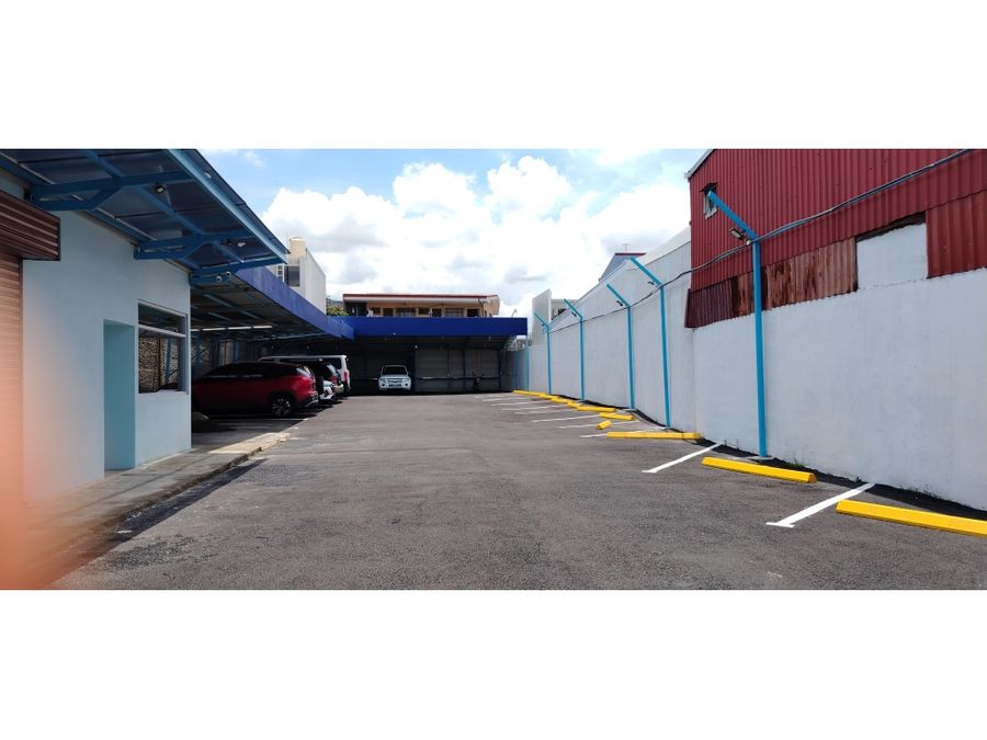 Comercial en Guadalupe