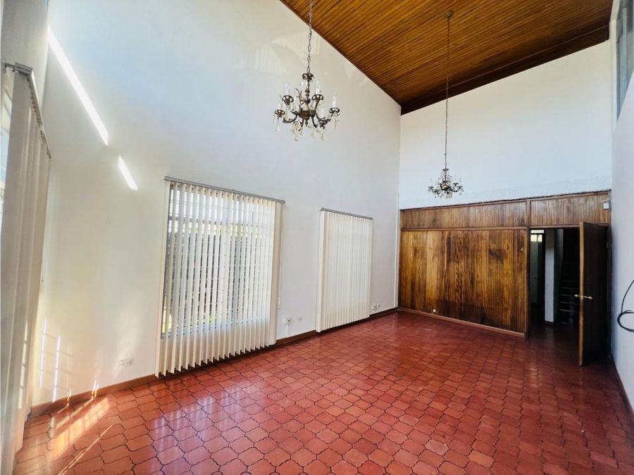 Comercial en Zapote District, San José