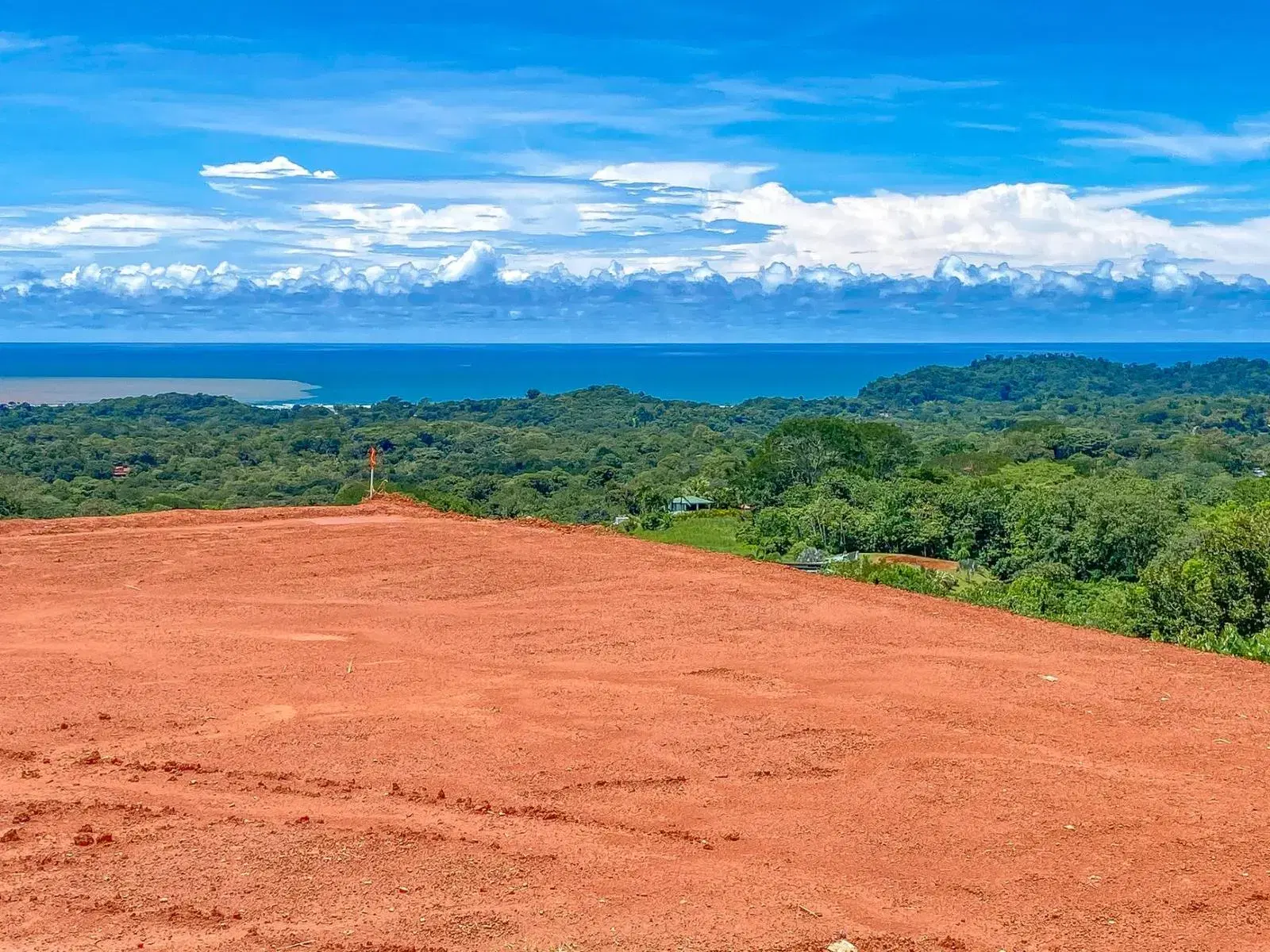 Land at Bahía Ballena