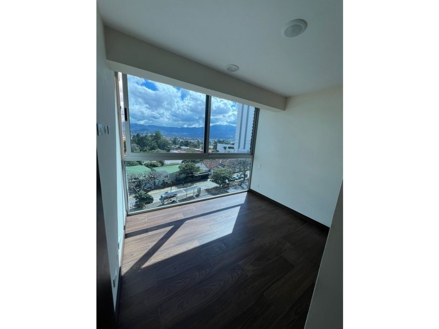 Apartamento en Torres Los Yoses